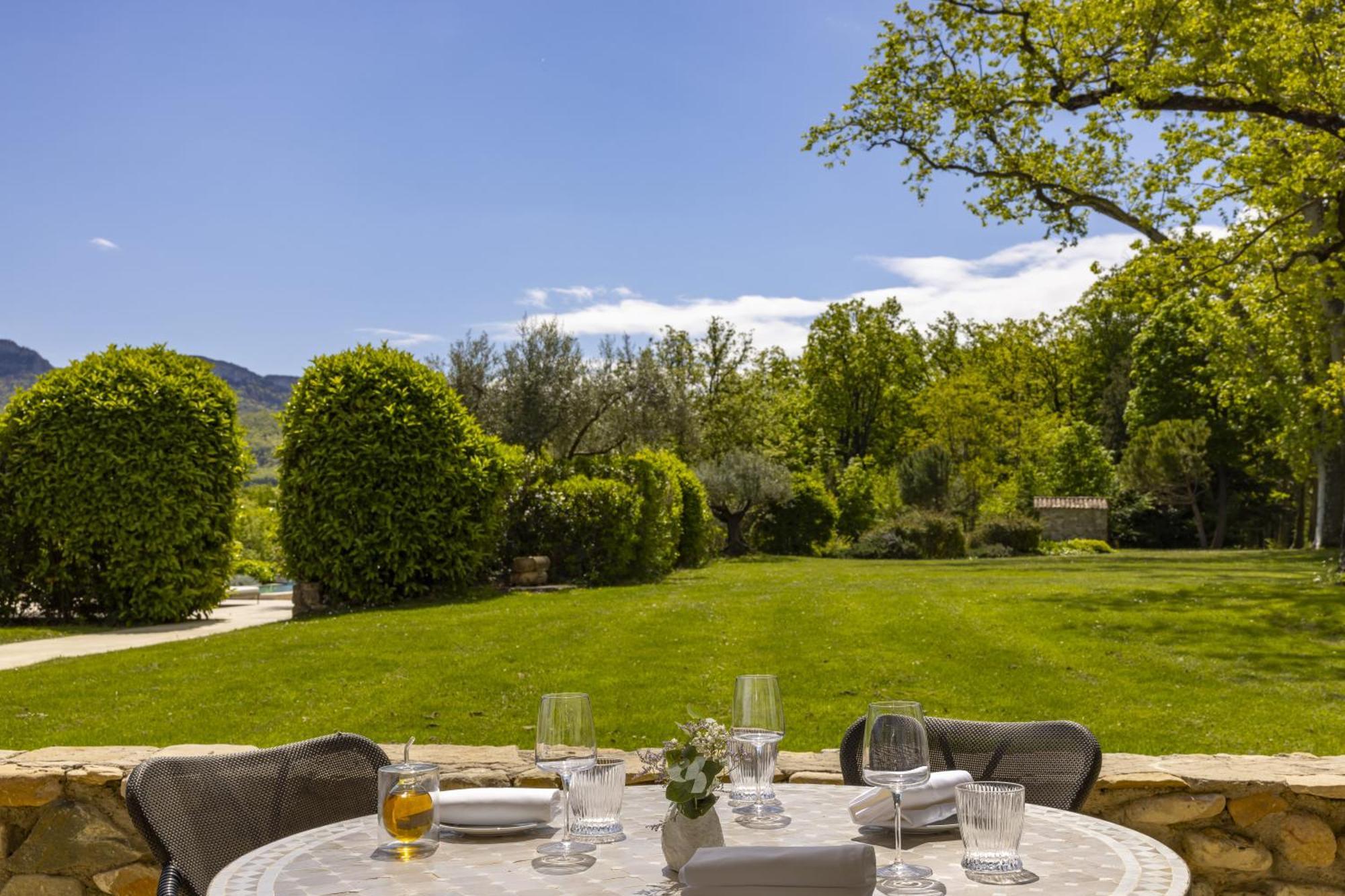 Chateau Les Oliviers De Salettes Charols Ngoại thất bức ảnh