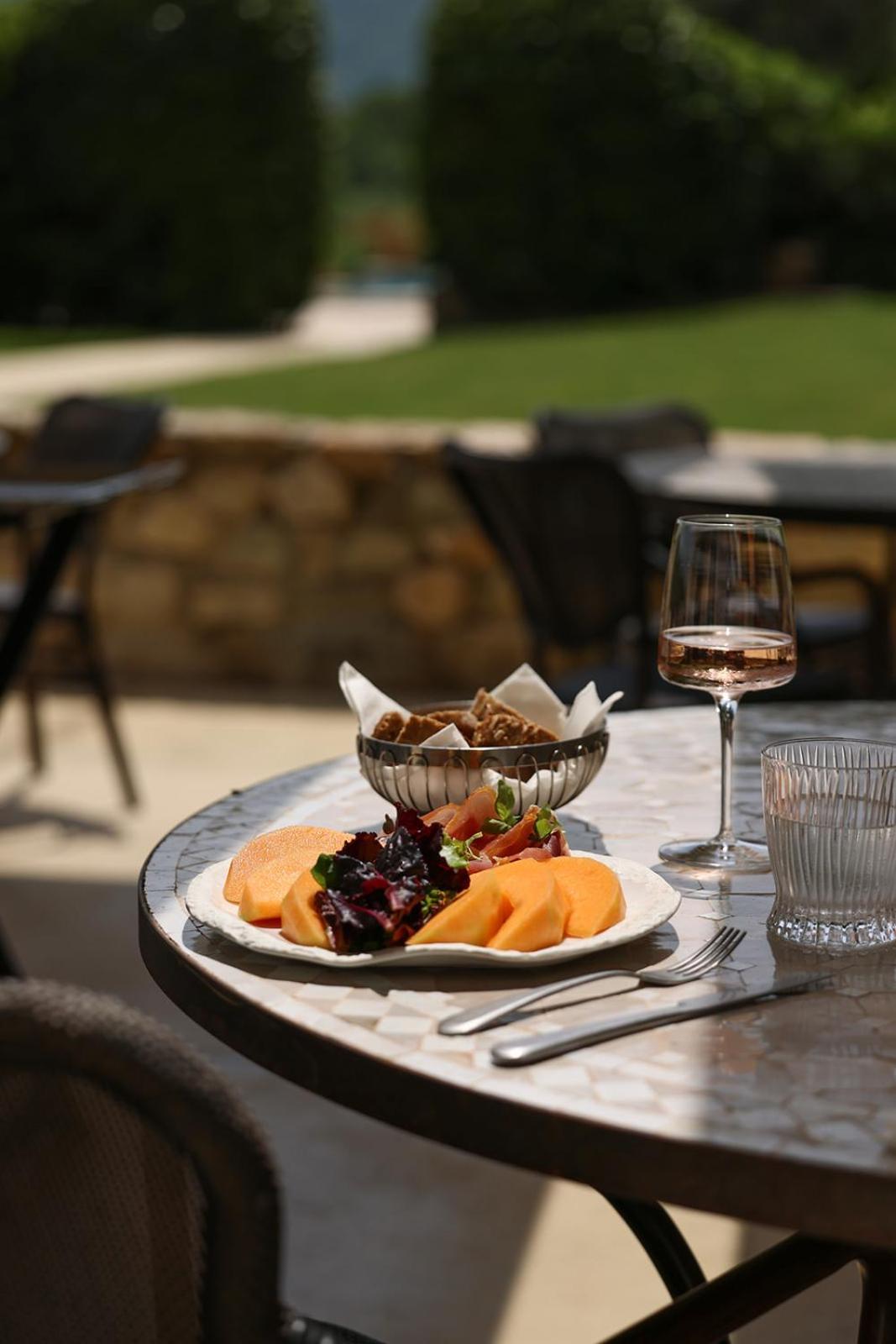 Chateau Les Oliviers De Salettes Charols Ngoại thất bức ảnh