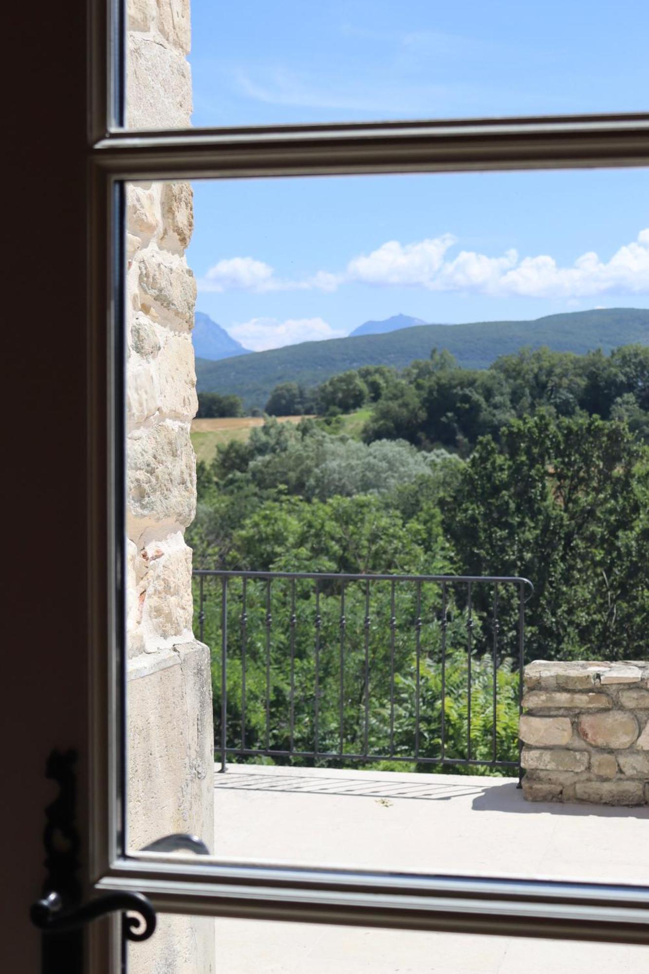 Chateau Les Oliviers De Salettes Charols Ngoại thất bức ảnh